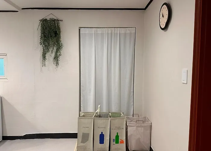 Dongmyo Market, Dongdaemun, Naksan Park 2 Restrooms 4 Queen Beds Free Luggage Storage * ソウル特別市